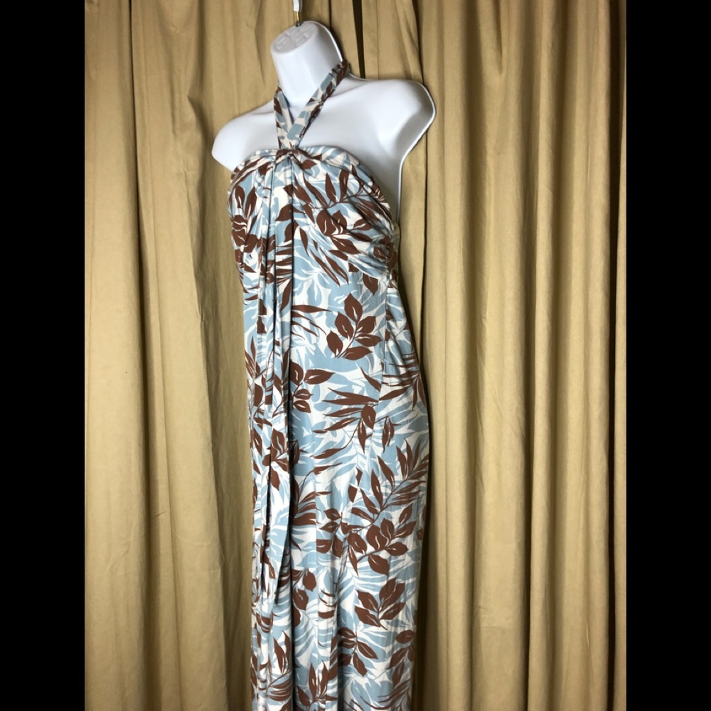 Gorgeous halter dress